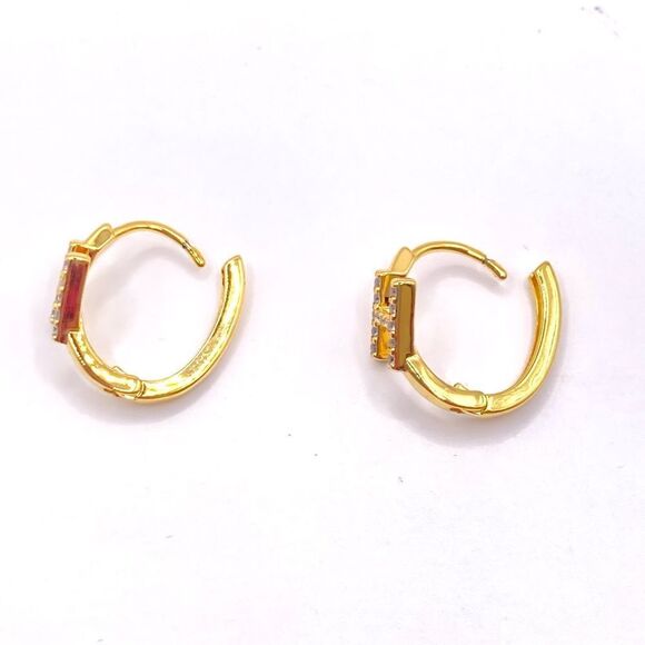 Gold Initial H Oval Hoop Earrings - Picture 2 of 4